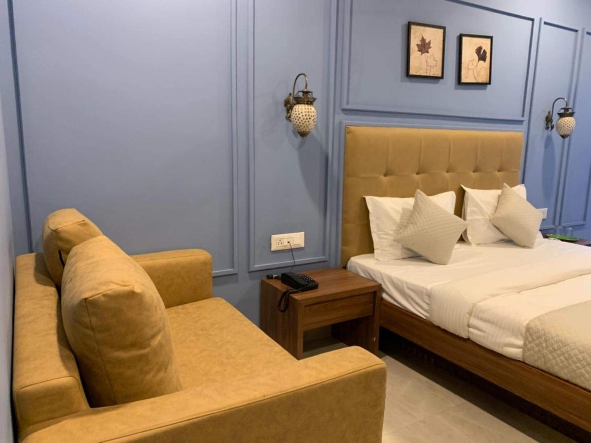 Hotel Radha Krishna Ānand Exteriér fotografie